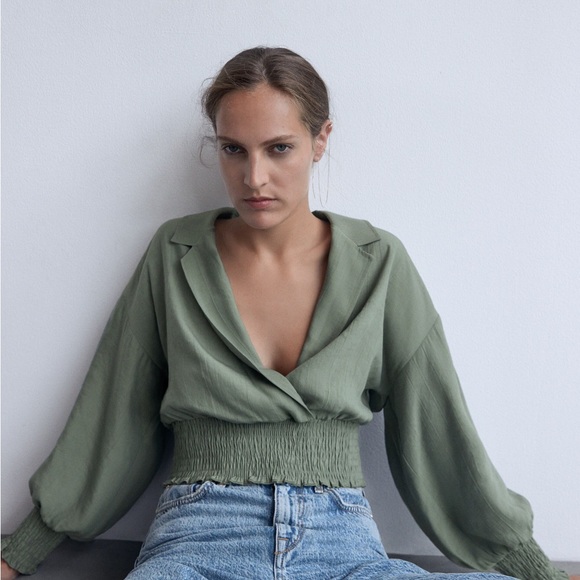 ⛱️ 2/20$ Zara elasticized cropped green blouse small - Picture 3 of 10